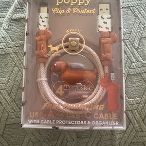 XO Poppy Clip & Protect Dachshund Fast charging USB-A to USB-C Cable, NEW